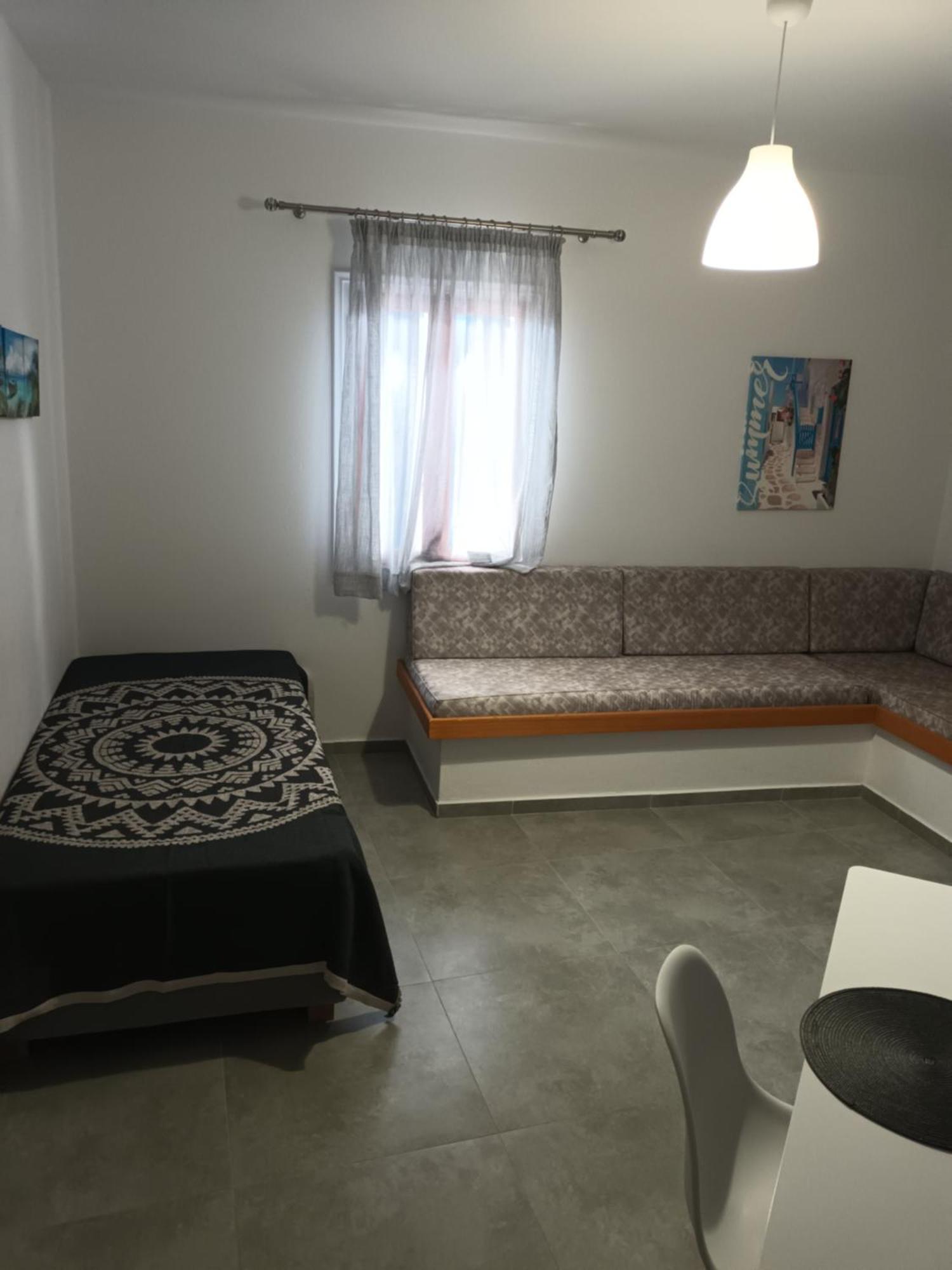 Holidays In Paros Aliki  Exterior photo